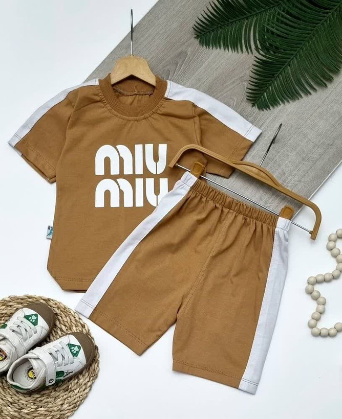 ست تیشرت و شلوارک پنبه یک رو لاکرا اسپرت طرح miu miu