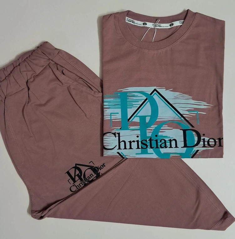ست تیشرت پنبه یک رو لاکرا و شلوارک دورس پسرانه طرح dior